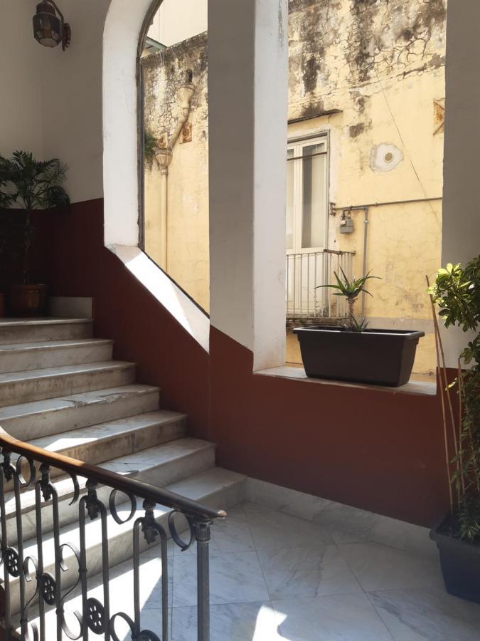 La Casa Di Flo Daire Napoli Dış mekan fotoğraf